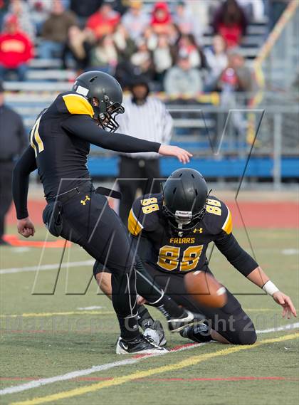 Thumbnail 2 in St. Anthony's vs. Chaminade (CHSFL Class AAA Final) photogallery.