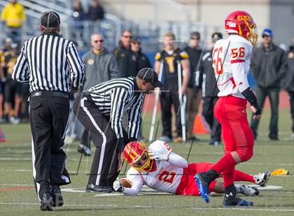 Thumbnail 3 in St. Anthony's vs. Chaminade (CHSFL Class AAA Final) photogallery.