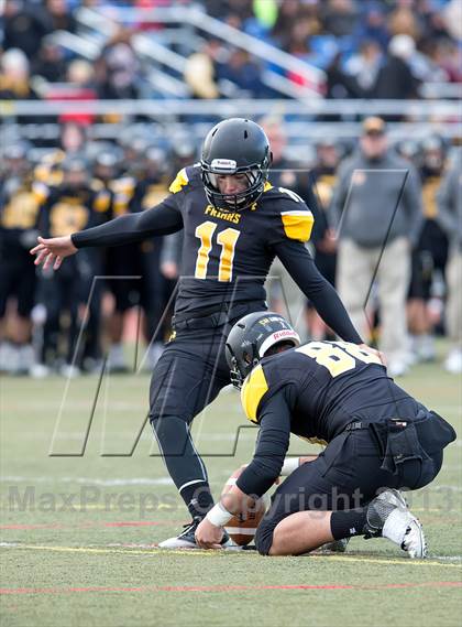 Thumbnail 2 in St. Anthony's vs. Chaminade (CHSFL Class AAA Final) photogallery.