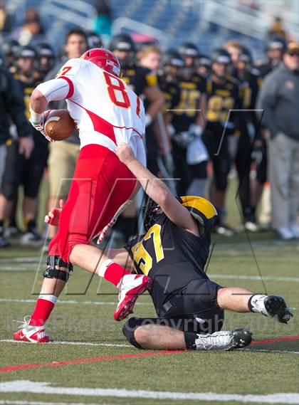 Thumbnail 1 in St. Anthony's vs. Chaminade (CHSFL Class AAA Final) photogallery.