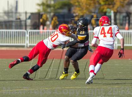 Thumbnail 3 in St. Anthony's vs. Chaminade (CHSFL Class AAA Final) photogallery.