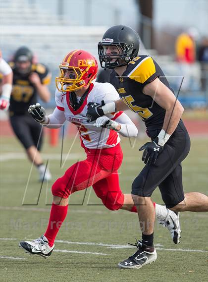 Thumbnail 3 in St. Anthony's vs. Chaminade (CHSFL Class AAA Final) photogallery.