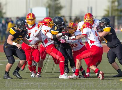 Thumbnail 3 in St. Anthony's vs. Chaminade (CHSFL Class AAA Final) photogallery.