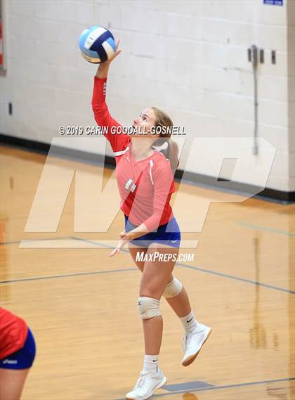 Thumbnail 3 in Southwest Onslow vs West Carteret  (Joseph L. Beasley Spikefest) photogallery.