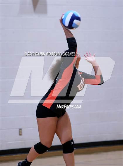 Thumbnail 3 in Southwest Onslow vs West Carteret  (Joseph L. Beasley Spikefest) photogallery.