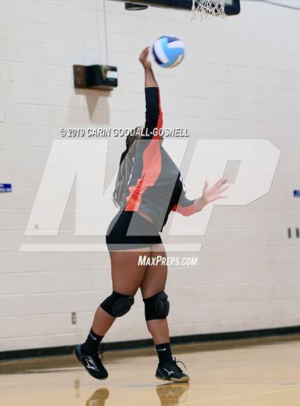 Thumbnail 2 in Southwest Onslow vs West Carteret  (Joseph L. Beasley Spikefest) photogallery.