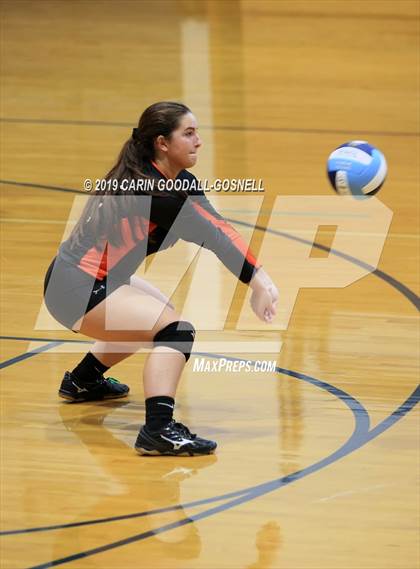 Thumbnail 3 in Southwest Onslow vs West Carteret  (Joseph L. Beasley Spikefest) photogallery.