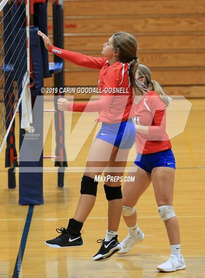 Thumbnail 1 in Southwest Onslow vs West Carteret  (Joseph L. Beasley Spikefest) photogallery.