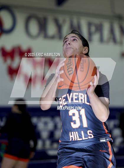 Thumbnail 1 in Beverly Hills vs Leuzinger (CIFSS D6 Quarter Finals) photogallery.