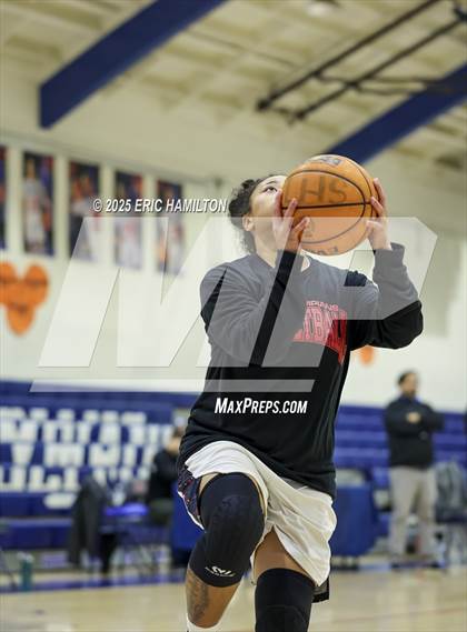 Thumbnail 2 in Beverly Hills vs Leuzinger (CIFSS D6 Quarter Finals) photogallery.