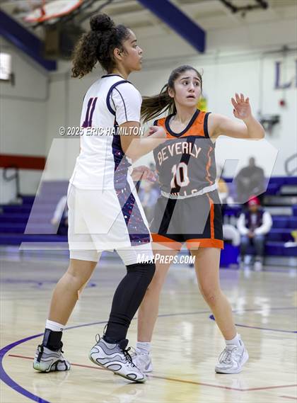 Thumbnail 3 in Beverly Hills vs Leuzinger (CIFSS D6 Quarter Finals) photogallery.