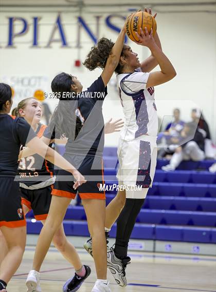 Thumbnail 3 in Beverly Hills vs Leuzinger (CIFSS D6 Quarter Finals) photogallery.