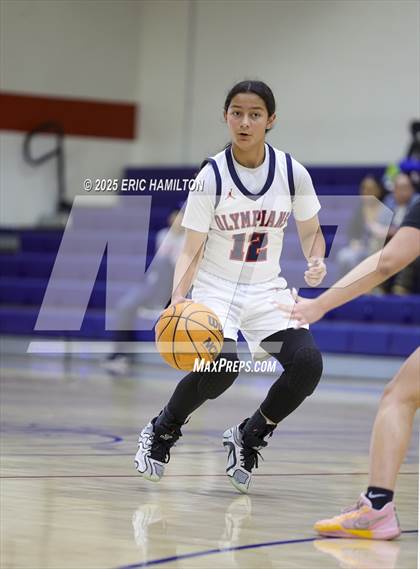 Thumbnail 2 in Beverly Hills vs Leuzinger (CIFSS D6 Quarter Finals) photogallery.