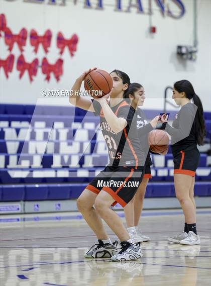 Thumbnail 2 in Beverly Hills vs Leuzinger (CIFSS D6 Quarter Finals) photogallery.
