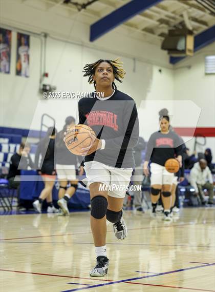 Thumbnail 2 in Beverly Hills vs Leuzinger (CIFSS D6 Quarter Finals) photogallery.