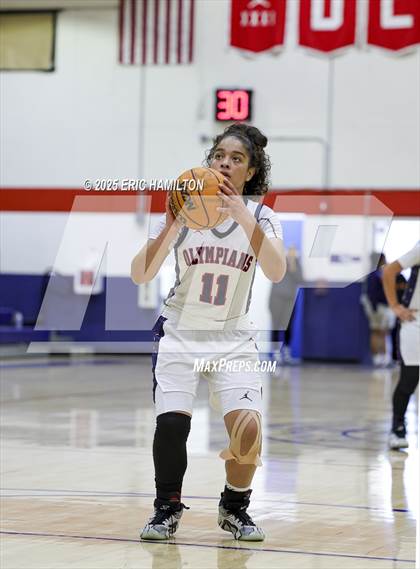 Thumbnail 2 in Beverly Hills vs Leuzinger (CIFSS D6 Quarter Finals) photogallery.