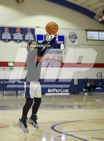 Thumbnail 1 in Beverly Hills vs Leuzinger (CIFSS D6 Quarter Finals) photogallery.