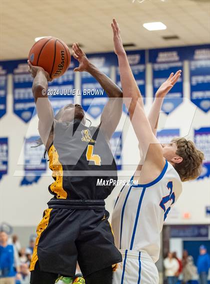 Thumbnail 1 in Avon @ Hamilton Southeastern photogallery.