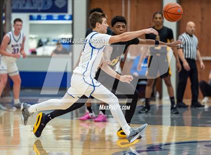 Thumbnail 1 in Avon @ Hamilton Southeastern photogallery.