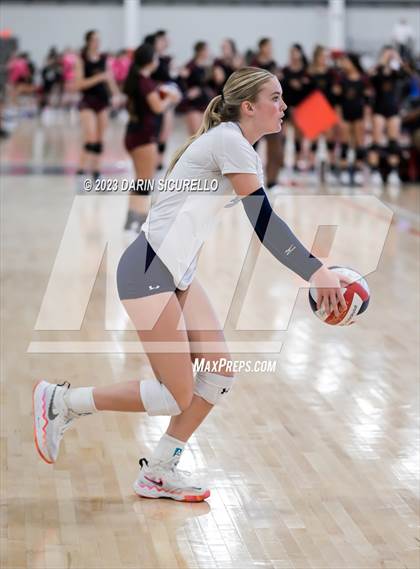 Thumbnail 2 in Mayfield vs. Twin Falls (Nike Tournament of Champions) photogallery.