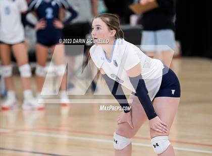 Thumbnail 2 in Mayfield vs. Twin Falls (Nike Tournament of Champions) photogallery.