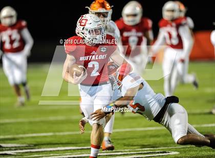 Thumbnail 2 in Kemp vs. Lone Oak (UIL 3A Bi-District Playoff) photogallery.
