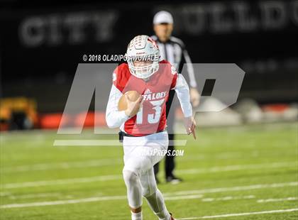 Thumbnail 1 in Kemp vs. Lone Oak (UIL 3A Bi-District Playoff) photogallery.