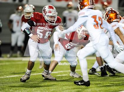 Thumbnail 3 in Kemp vs. Lone Oak (UIL 3A Bi-District Playoff) photogallery.