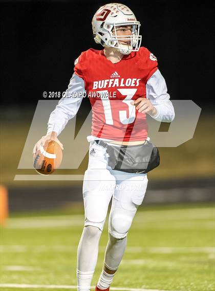 Thumbnail 2 in Kemp vs. Lone Oak (UIL 3A Bi-District Playoff) photogallery.