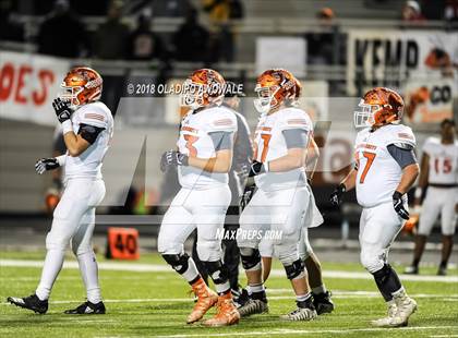 Thumbnail 3 in Kemp vs. Lone Oak (UIL 3A Bi-District Playoff) photogallery.