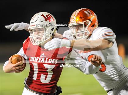 Thumbnail 3 in Kemp vs. Lone Oak (UIL 3A Bi-District Playoff) photogallery.