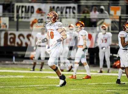 Thumbnail 3 in Kemp vs. Lone Oak (UIL 3A Bi-District Playoff) photogallery.