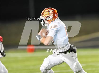 Thumbnail 3 in Kemp vs. Lone Oak (UIL 3A Bi-District Playoff) photogallery.