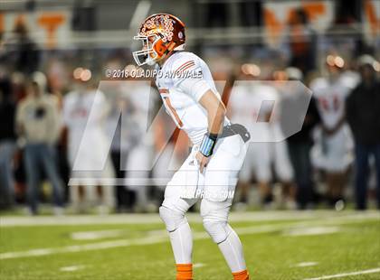 Thumbnail 2 in Kemp vs. Lone Oak (UIL 3A Bi-District Playoff) photogallery.