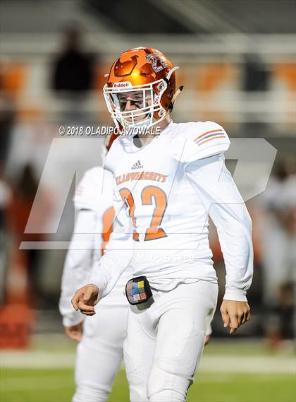 Thumbnail 2 in Kemp vs. Lone Oak (UIL 3A Bi-District Playoff) photogallery.