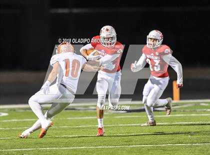 Thumbnail 3 in Kemp vs. Lone Oak (UIL 3A Bi-District Playoff) photogallery.