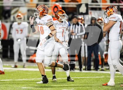 Thumbnail 2 in Kemp vs. Lone Oak (UIL 3A Bi-District Playoff) photogallery.