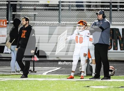 Thumbnail 1 in Kemp vs. Lone Oak (UIL 3A Bi-District Playoff) photogallery.
