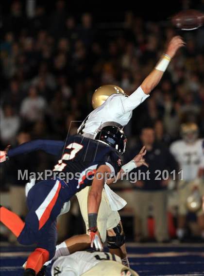 Thumbnail 1 in Notre Dame @ Chaminade photogallery.