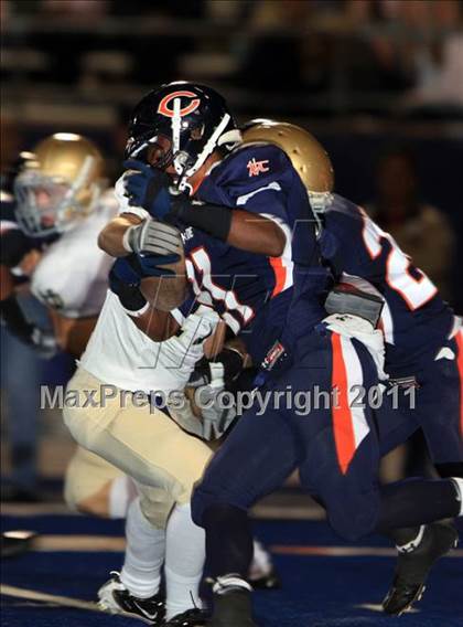 Thumbnail 2 in Notre Dame @ Chaminade photogallery.