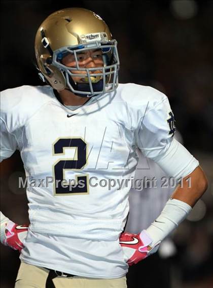 Thumbnail 2 in Notre Dame @ Chaminade photogallery.