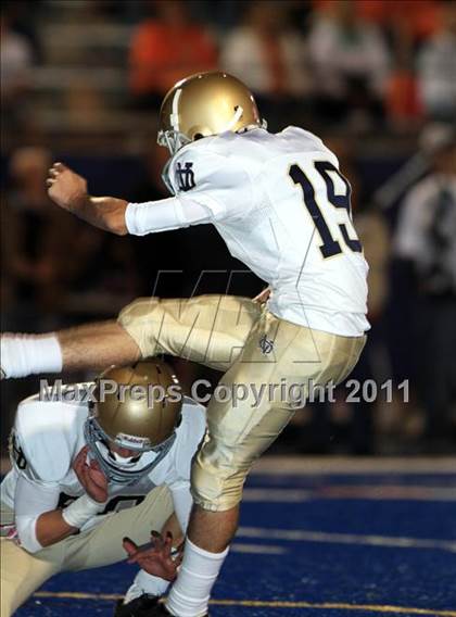 Thumbnail 2 in Notre Dame @ Chaminade photogallery.