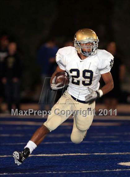 Thumbnail 3 in Notre Dame @ Chaminade photogallery.