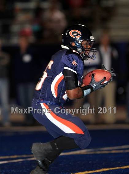 Thumbnail 3 in Notre Dame @ Chaminade photogallery.