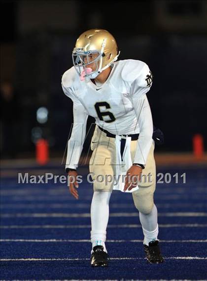 Thumbnail 2 in Notre Dame @ Chaminade photogallery.