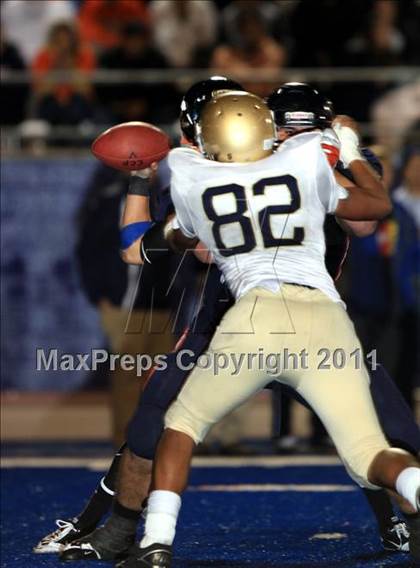 Thumbnail 2 in Notre Dame @ Chaminade photogallery.