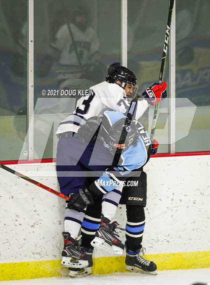Thumbnail 3 in Eagle River vs Chugiak (Battle of the Bridge) photogallery.