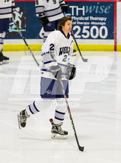 Thumbnail 1 in Eagle River vs Chugiak (Battle of the Bridge) photogallery.