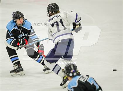 Thumbnail 3 in Eagle River vs Chugiak (Battle of the Bridge) photogallery.