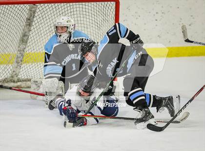 Thumbnail 1 in Eagle River vs Chugiak (Battle of the Bridge) photogallery.